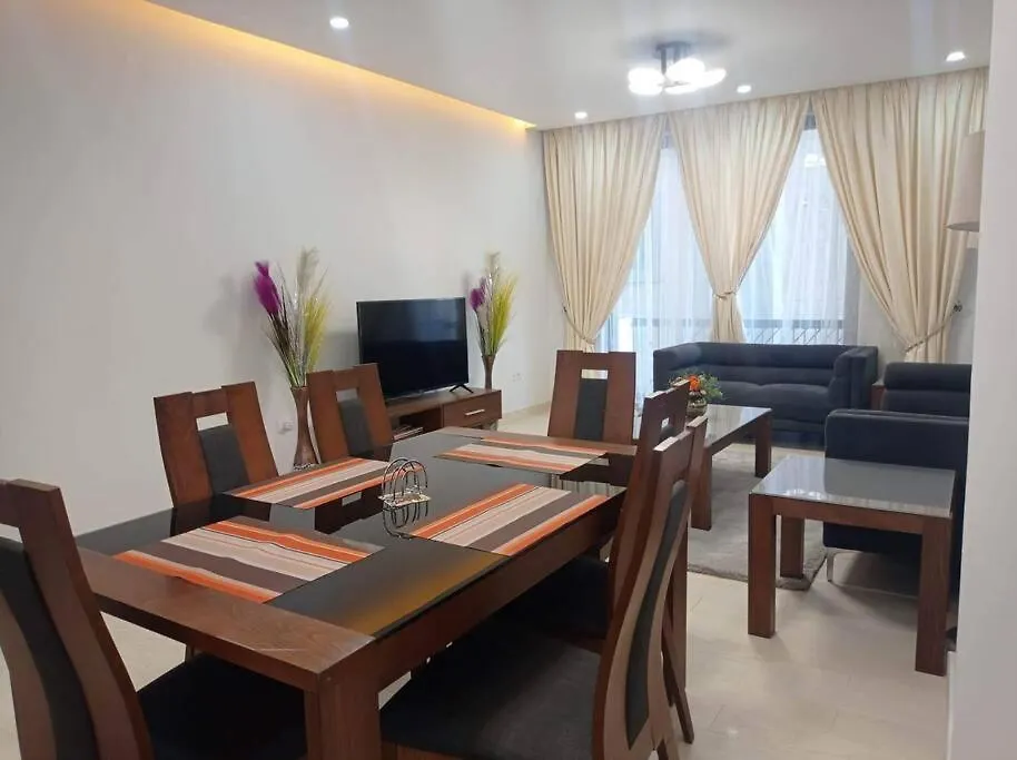Lovely Apt 2Bd 2Ba+Dsq - Walking Dist To Un-Eca, Addis Ababa Apartment Ethiopia