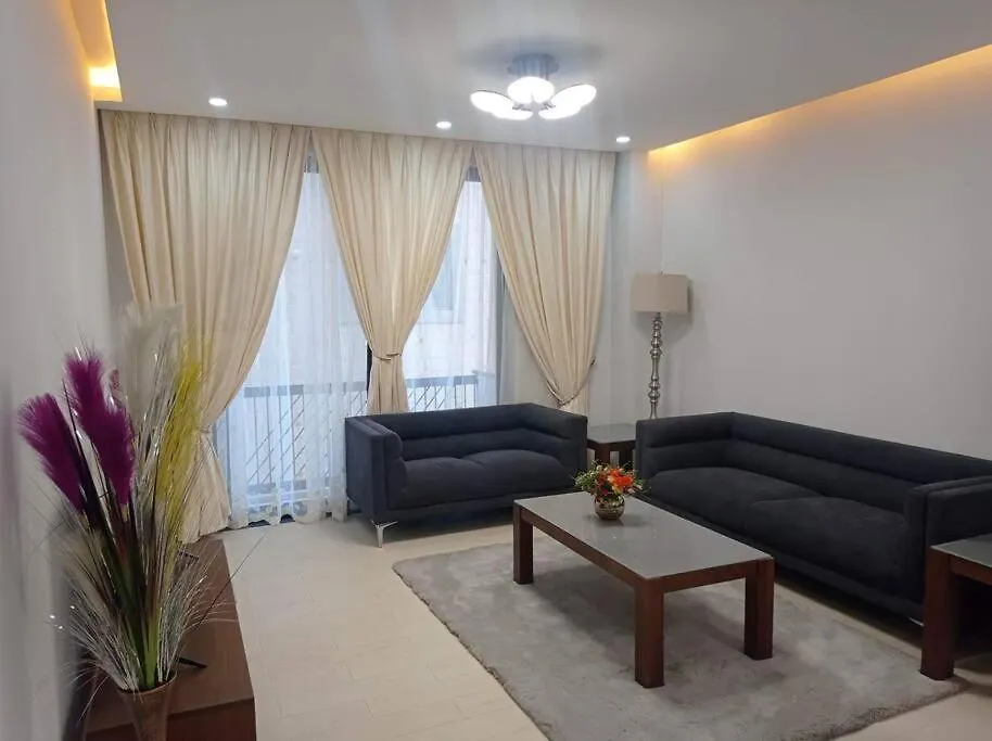 Lovely Apt 2Bd 2Ba+Dsq - Walking Dist To Un-Eca, Addis Ababa Apartment